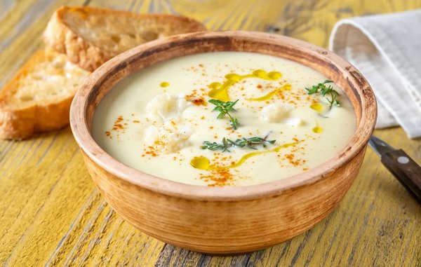 Quelle recette pour un velouté de potiron à la noix de coco sans crème ni lait?