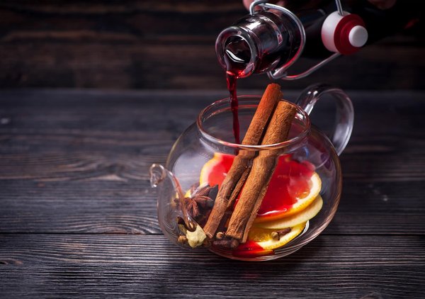 Quels sont les pas pour une tapenade noire avec des olives de qualité et sans amertume?